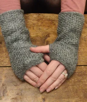 Annie Glue Textured Hand Warmers in Soft Grey