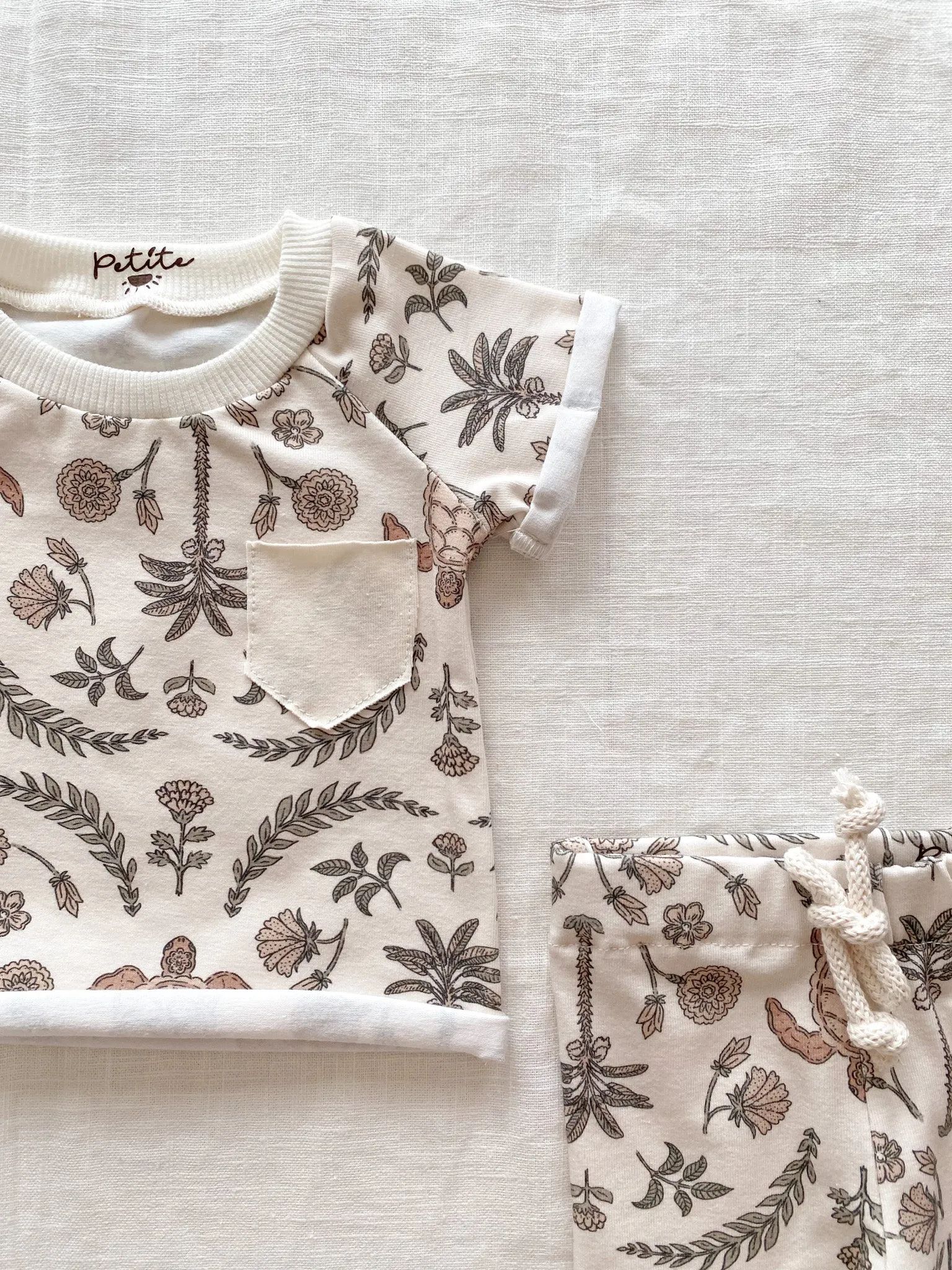 Baby leggings/ oriental turtles