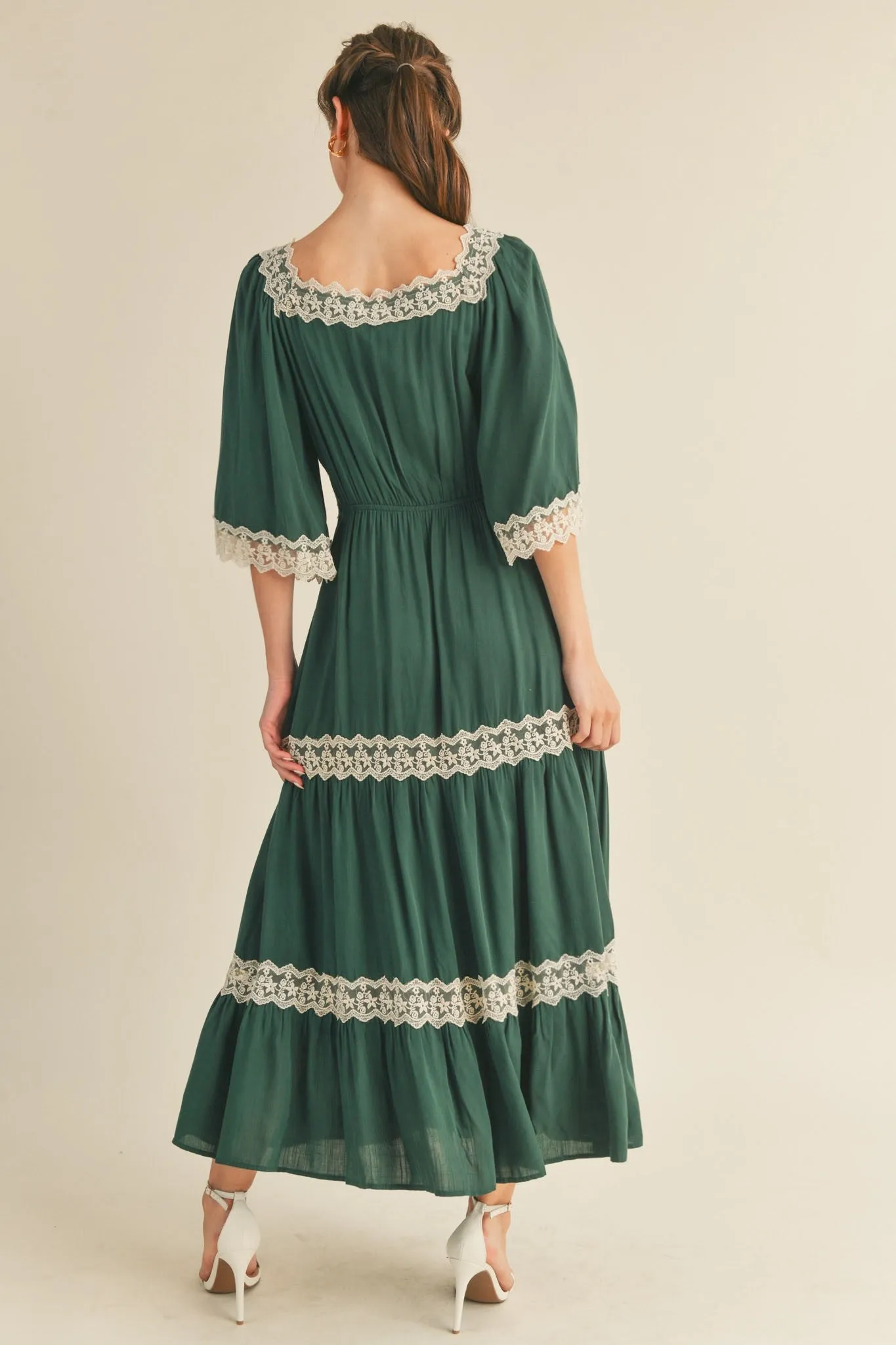 The Cecily Lace Maxi Dress in Hunter Green